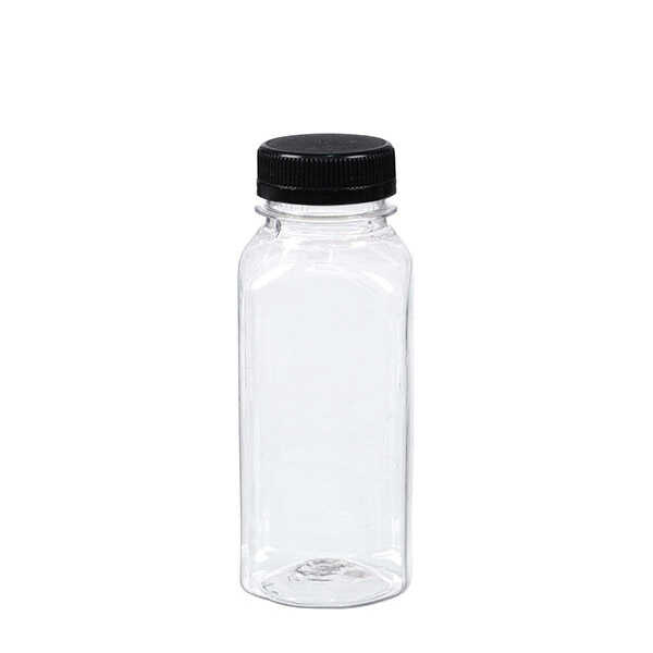 Siyah Kapaklı Kare Pet Şişe 250 cc - Su, detoks suyu, ayran, meyve suyu, limonata, süt ve daha birçok gazsız içecek için idealdir.
Ürünlerin kapağı emniyetli kapaktır, sızdırmaz. Emniyet bandı kullanmanıza gerek yoktur. Kapağını dolum sonrası kapamak için alet, makina ya da aparata ihtiyaç yoktur, elle kapatabilirsiniz. Şişe üretiminde kullanılan PET hammadesi BPA içermez, gıdaya uygundur. Siyah renk kapak ile birlikte satılmaktadır. Ürün ağız çapı 3,8 cm, bel çapı 5,2 cm ve yüksekliği 13,3 cm'dir.