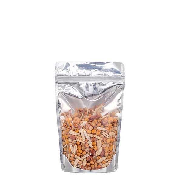 Şeffaf Metalize Kilitli Doypack 11x18.5x7 cm - 100 gr - Şeffaf Metalize Kilitli Doypack, 11 cm eninde 18,5 cm uzunluğunda ve içine konulacak ürüne göre değişmekle birlikte yaklaşık 100 gr ürün almaktadır. Gıda ile temasa uygun, arka kısmı metal renkli ön tarafı ise şeffaf renkte kilitli doypack ambalajdır.

Şeffaf Metalize Torba, kilitli mekanizması sayesinde ürünlerin taze kalmasını ve gıda güvenliğini desteklemektedir. Ön yüzeyinde bulunan penceresi, ürünün tüketici tarafından kolaylıkla görünmesini olanak sağlamaktadır. Kraft pencereli kilitli doypack, çevre dostu paketlemeye imkan sunmaktadır.

Kraft Pencereli Kilitli Doypack ambalajların 50gr, 250gr, 500gr, 750gr ve 1000gr'lık seçenekleri de yer almaktadır.

Çekilmiş kahve, kahve çekirdeği, kuruyemiş, kuru gıda, bakliyat, baharat, bitki çayları, şekerleme, evcil hayvan yemleri, çikolata vb. ürünlerin kullanım alanları bulunmaktadır.