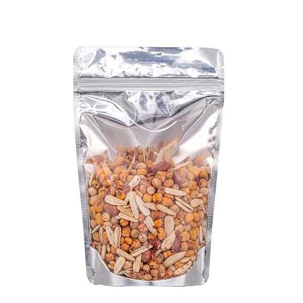 Şeffaf Metalize Kilitli Doypack 15x24x8 cm - 400 gr - Şeffaf Metalize Kilitli Doypack, 15 cm eninde 24 cm uzunluğunda ve içine konulacak ürüne göre değişmekle birlikte yaklaşık 400 gr ürün almaktadır. Gıda ile temasa uygun, arka kısmı metal renkli ön tarafı ise şeffaf renkte kilitli doypack ambalajdır.

Şeffaf Metalize Torba, kilitli mekanizması sayesinde ürünlerin taze kalmasını ve gıda güvenliğini desteklemektedir. Ön yüzeyinde bulunan penceresi, ürünün tüketici tarafından kolaylıkla görünmesini olanak sağlamaktadır. Şeffaf metalize kilitli doypack, çevre dostu paketlemeye imkan sunmaktadır.

Şeffaf Metalize Kilitli Doypack ambalajların 50gr, 100gr, 250gr, 500gr ve 1000gr'lık seçenekleri de yer almaktadır.

Çekilmiş kahve, kahve çekirdeği, kuruyemiş, kuru gıda, bakliyat, baharat, bitki çayları, şekerleme, evcil hayvan yemleri, çikolata vb. ürünlerin kullanım alanları bulunmaktadır.