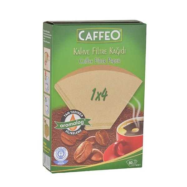 Caffeo 1x4 Kahve Filtre Kağıdı - Caffeo 1x4 Kahve Filtre Kağıdının (4 numara) ağız çapı 19 cm, taban ölçüsü 5 cm, dikey yüksekliği 12,5 cm' dir.

En güzel aromalı ve mis kokulu filtre kahvenizi kolayca demleyemenize yardımcı olur.

Kraft kağıt kahve filtresinde bulunan mikro sinüsler kahvenizin gerçek aromasını alıkoymadan süzerek % 99,8 oranında kahve demi sağlamaktadır. Eşsiz filtreleme teknolojisiyle Caffeo kahve kağıt filtre doyumsuz kahve keyfi sunmaktadır. Caffeo kahve filtre kağıdı standart 10 -12 fincan su kapasiteli makinelere uyumludur.

Caffeo 1x4 Kahve Filtre Kağıdı ağartılmamış saf kâğıt (kraft) hamurundan üretilmiştir. Caffeo1x4 kahve filtresinde yapıştırma işlemi için hiçbir kimyasal ve yapıştırıcı kullanılmamıştır.

99° C'ye kadar sıcak suya dayanıklı yırtılmaz özellikli Caffeo kahve filtre kağıdı Almanya'da üretilmiş olup %100 doğada dönüşebilen kağıtlardır, bu yüzden doğa dostudur. Sıvıya dayanıklı yapısı sayesinde parçalanma ve yırtılma riski düşük olan kahve filtre kağıtlarının dış ambalajı da korunaklıdır.
