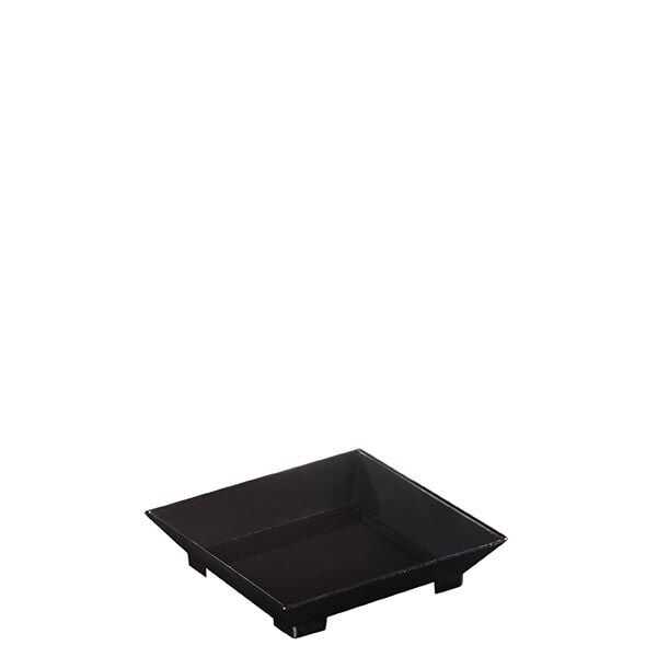 Plastik Kare Mini Tabak 60mm Siyah - 6 x 6 cm ebatlarında, siyah renkte, tek kullanımlık, plastik, mini kare tabak. Aperatif yiyeceklerin sunumunda kullanabileceğiniz şık bir çözümdür.
Porsiyonluk tatlı ve kokteyl amaçlı aperatiflerin sunumu için idealdir.
Ürünün şeffaf olanı tur.
Gıda ile teması uygun üründür. Polistiren (Kristal) malzemeden üretilmiştir.